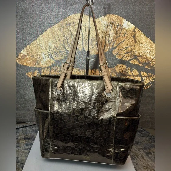 MICHAEL Michael Kors Jet Set Mirror Metallic East/West Signature Tote Bag - Picture 10 of 15